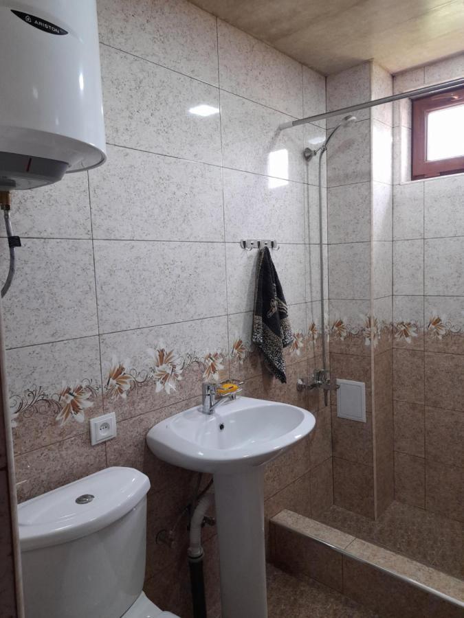 Alexmila Bed & Breakfast Tat'ev Ngoại thất bức ảnh